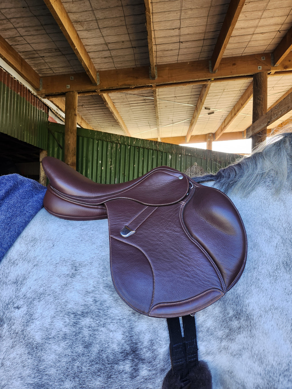 Bates Brown 17.5" Elevation Deep Seat Jump Saddle