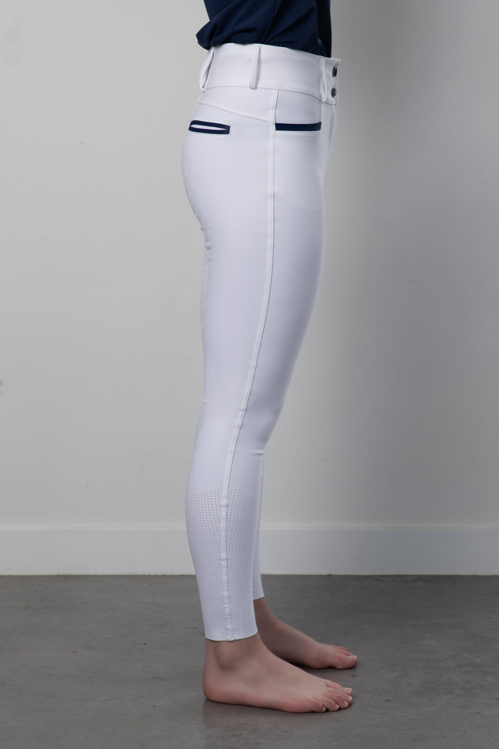 DW Revolution Competition Whites Navy