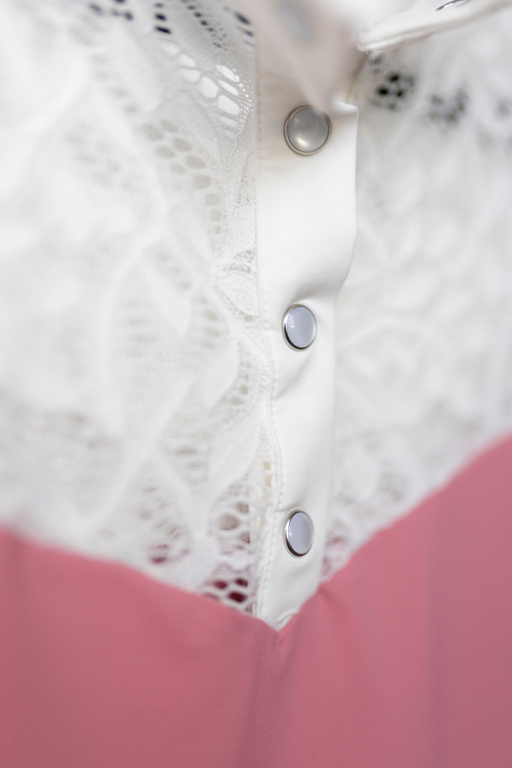 Blush Ultralight Show Shirt