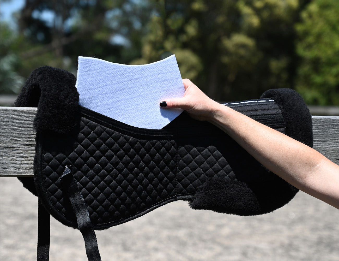 WeatherBeeta 4 Pocket Adjustable Half Pad